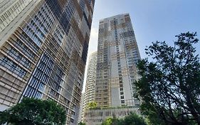 Hampton Residence Next To Emporium